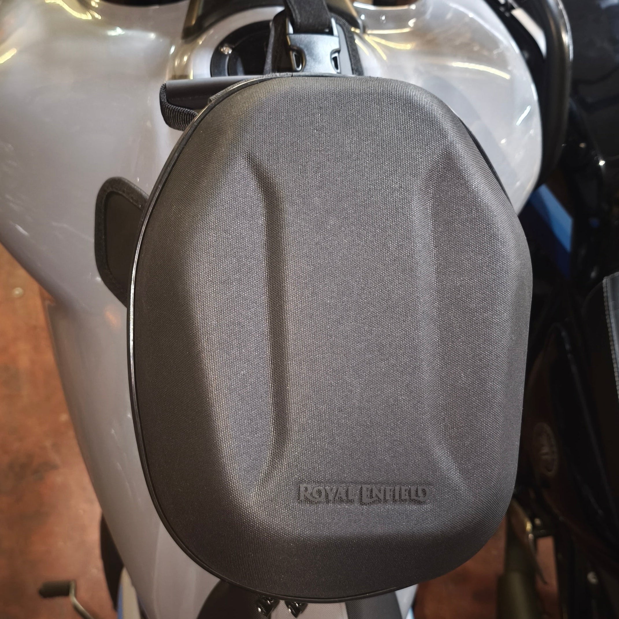 Bags Magnetica from Tank Original Royal Enfield Himalayan 450-KXA00417